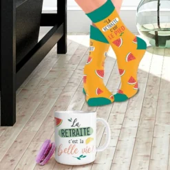 Coffret Mug Et Chaussettes - Retraite Homme -Promos Nid Objet Magasin coffret mug et chaussettes retraite homme 1