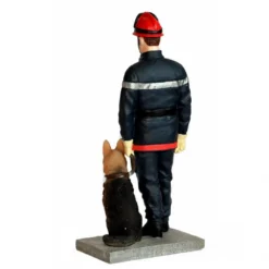 Figurine En Résine : Pompier Et Son Chien -Promos Nid Objet Magasin figurine en resine pompier et son chien 4