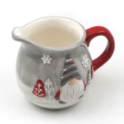 Pichet En Céramique - Motif Lutin Nordique -Promos Nid Objet Magasin pichet en ceramique motif lutin nordique 1