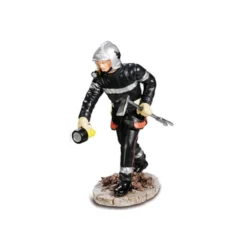 Pompier Avec Torche Et Pied De Biche